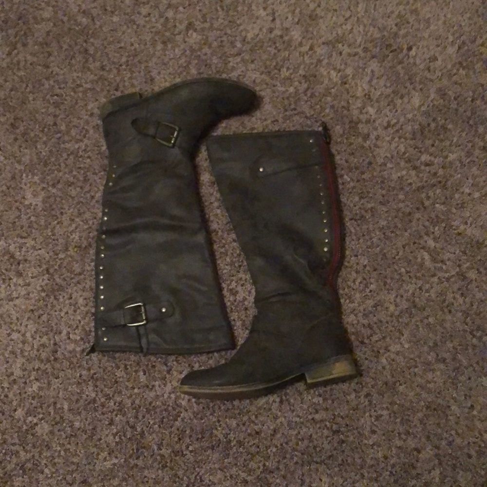 Riding boots